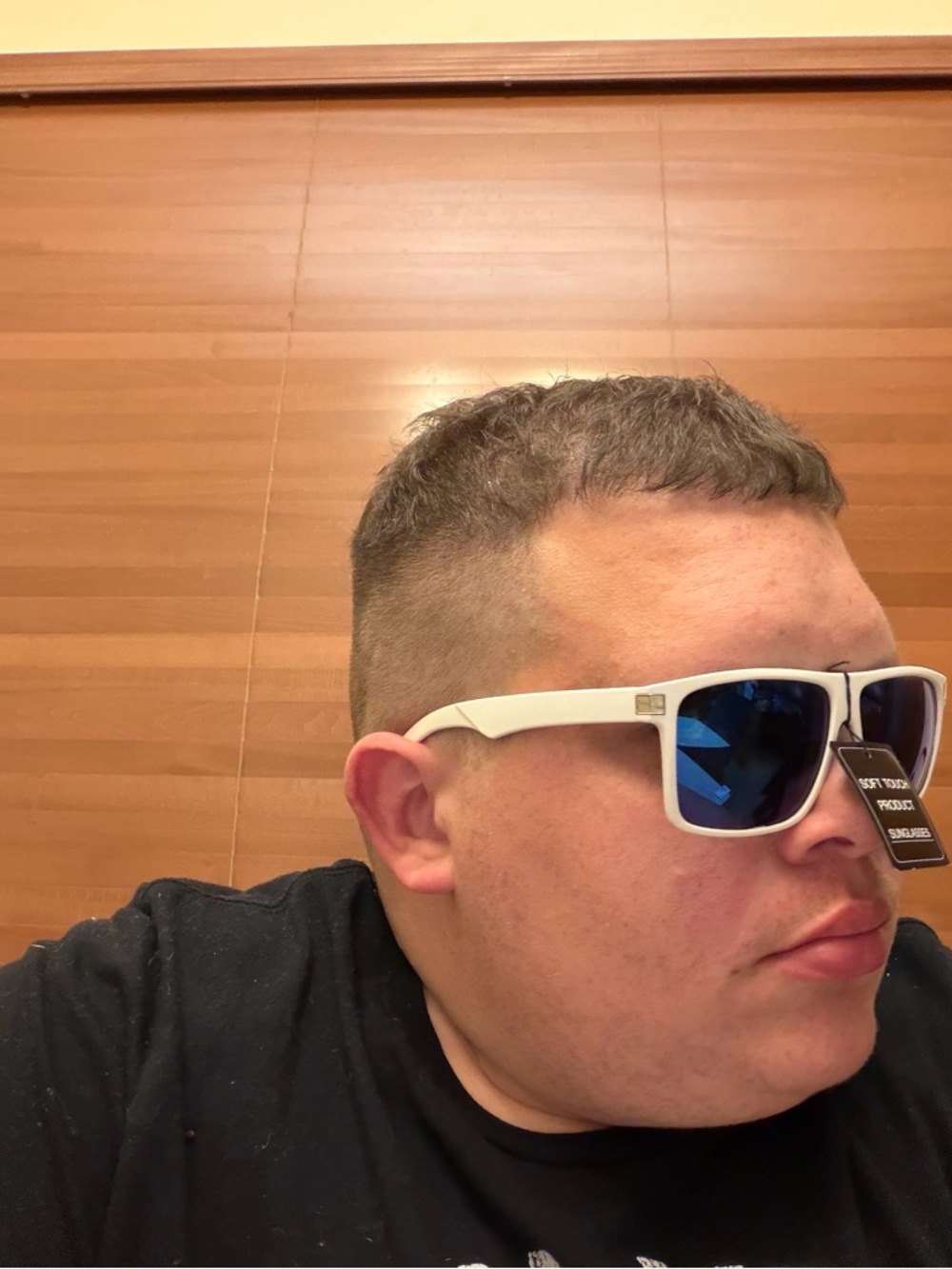 Men's White Frame Sunglasses with Blue Mirrored Lenses NWOT